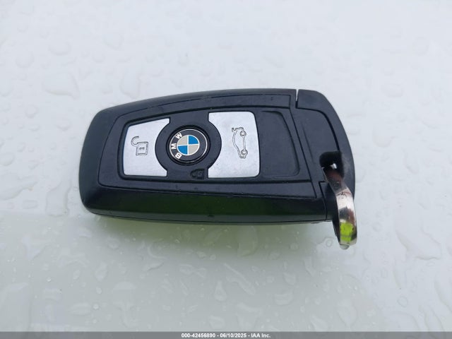 WBA3C3C53EK200294 BMW 320i Xdrive