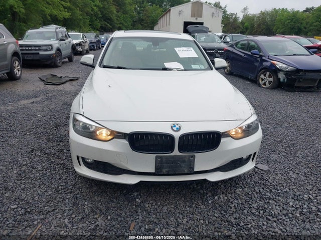 WBA3C3C53EK200294 BMW 320i Xdrive