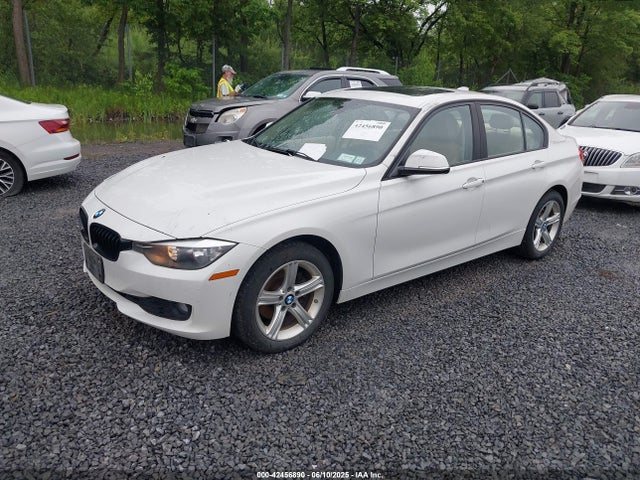WBA3C3C53EK200294 BMW 320i Xdrive