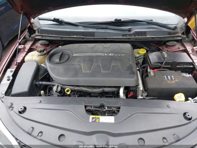 1C3CCCEG0FN678419 Chrysler 200 C