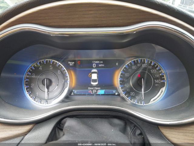 1C3CCCEG0FN678419 Chrysler 200 C