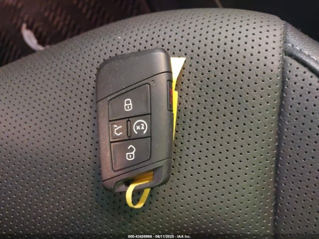 2019 VOLKSWAGEN ATLAS 1V2NR2CAXKC611746 Photo 10