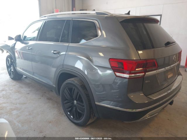 2019 VOLKSWAGEN ATLAS 1V2NR2CAXKC611746 Photo 2