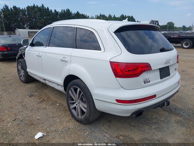 2015 AUDI Q7 WA1LGAFE3FD030445 Photo 2