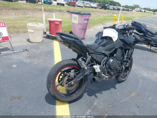 2023 KAWASAKI ER650 ML5EREP18PDA82423 Photo 3