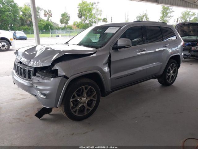 2018 JEEP GRAND CHEROKEE 1C4RJEBG3JC281304 Photo 1
