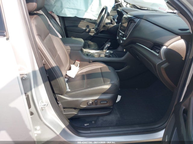 1GNEVJKW2MJ239524 Chevrolet lfy