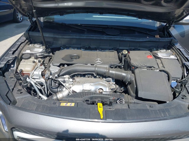 W1N4M4GB0NW253904 Mercedes-Benz m260