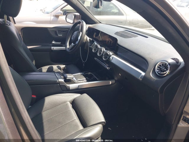 W1N4M4GB0NW253904 Mercedes-Benz m260