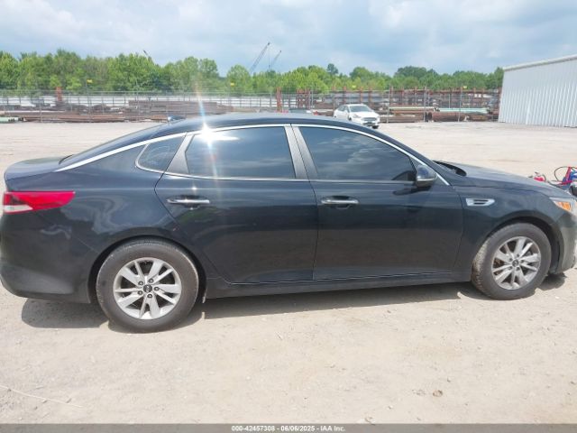 5XXGT4L35JG239062 KIA Optima Lx