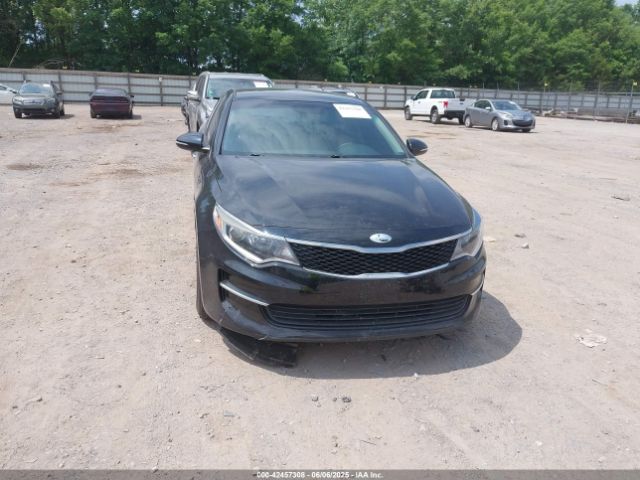 5XXGT4L35JG239062 KIA Optima Lx