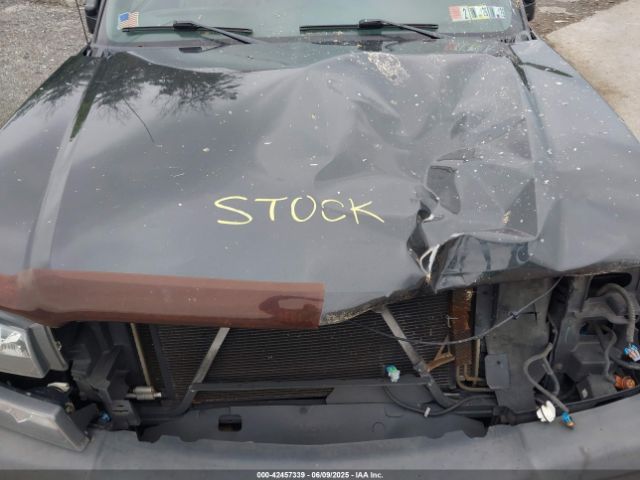 2004 CHEVROLET AVALANCHE 1500 3GNEK12T94G216824 Photo 9