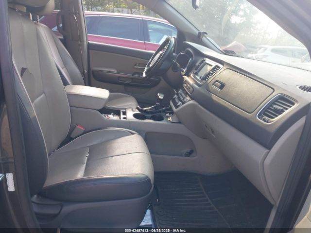 2018 KIA SEDONA KNDMB5C16J6360546 Photo 4