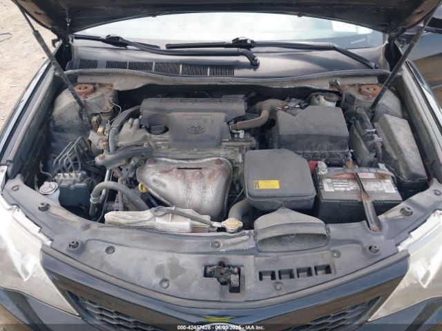 4T1BF1FK3EU331155 Toyota CAMRY SE