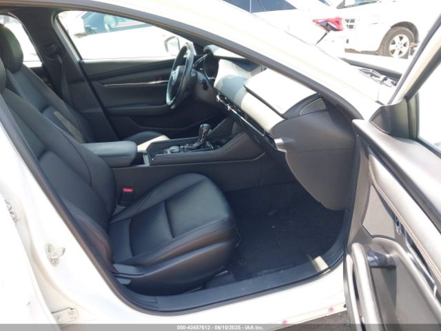 2021 MAZDA MAZDA3 HATCHBACK JM1BPBLL6M1328674 Photo 4