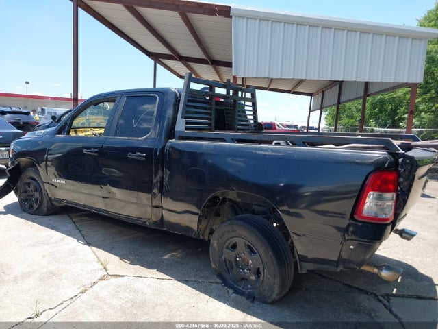 1C6RREBT9NN329007 RAM 1500 Big Horn Quad Cab 4x2 6'4 Box