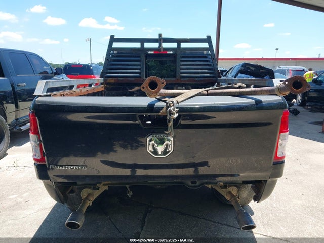1C6RREBT9NN329007 RAM 1500 Big Horn Quad Cab 4x2 6'4 Box