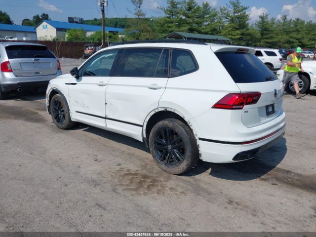 2022 VOLKSWAGEN TIGUAN 3VV8B7AX0NM007523 Photo 2