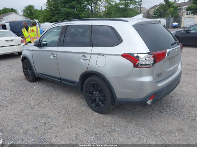 2018 MITSUBISHI OUTLANDER JA4AD3A3XJZ018337 Photo 2