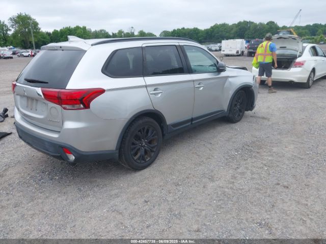 2018 MITSUBISHI OUTLANDER JA4AD3A3XJZ018337 Photo 3