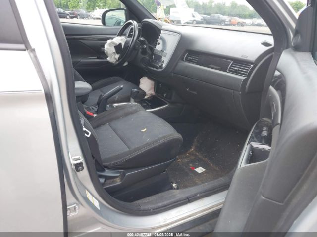 2018 MITSUBISHI OUTLANDER JA4AD3A3XJZ018337 Photo 4