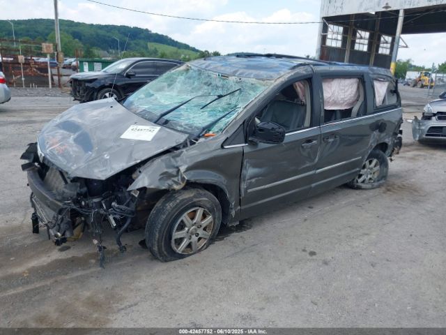 2010 CHRYSLER TOWN & COUNTRY 2A4RR5D19AR253803 Photo 1