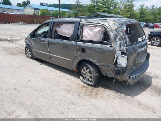 2010 CHRYSLER TOWN & COUNTRY 2A4RR5D19AR253803 Photo 2