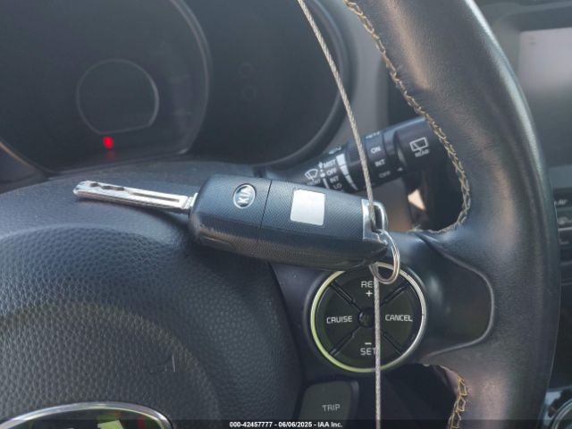 KNDJP3A54G7270555 KIA SOUL +