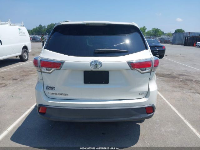5TDZARFH8ES006333 Toyota Highlander Le