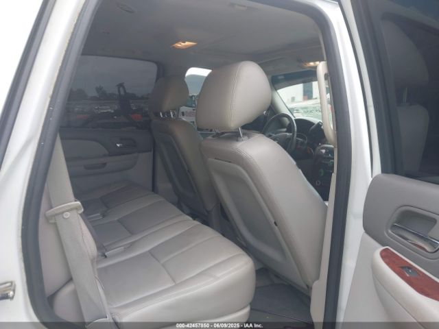 2011 CHEVROLET TAHOE 1GNSKBE08BR345807 Photo 7