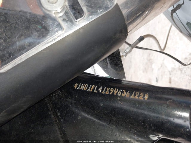 2009 HARLEY-DAVIDSON FLHTCU 1HD1FL4189Y636122 Photo 9