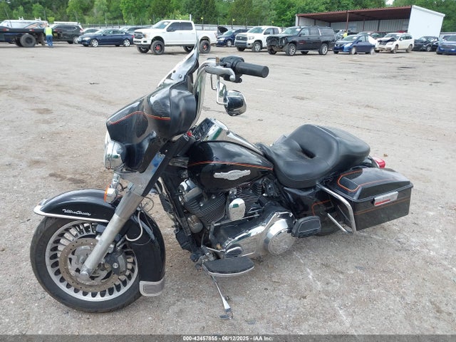 2009 HARLEY-DAVIDSON FLHTCU 1HD1FL4189Y636122 Photo 1