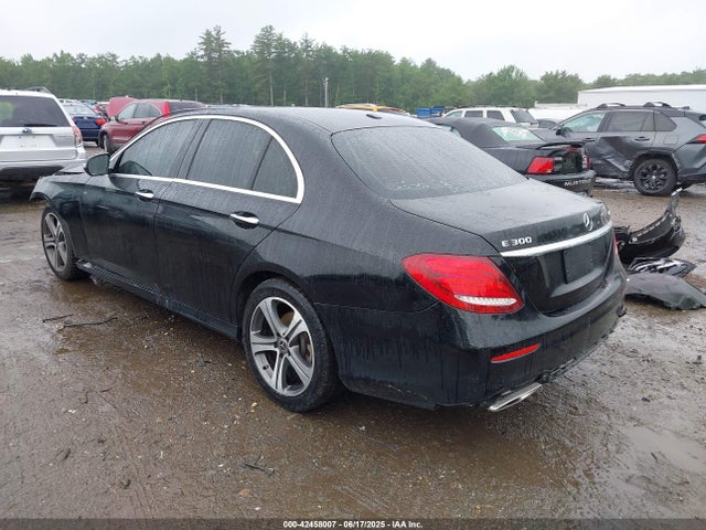 WDDZF4KB1KA546319 Mercedes-Benz m274