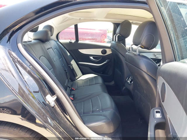 55SWF4JB6GU125157 Mercedes-Benz C-Class