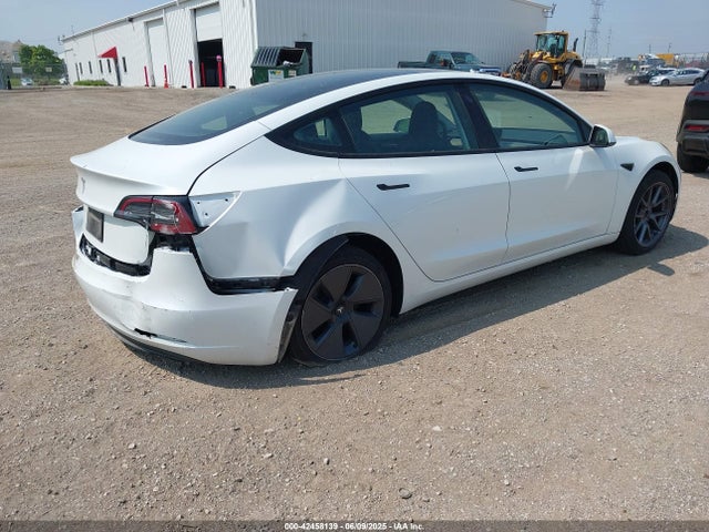 2023 TESLA MODEL 3 5YJ3E1EA1PF602729 Photo 3