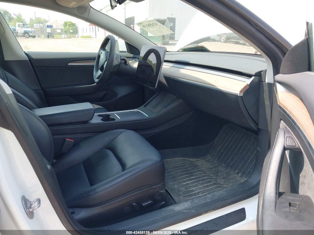 2023 TESLA MODEL 3 5YJ3E1EA1PF602729 Photo 4