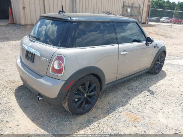 2012 MINI COOPER WMWSU3C55CT369622 Photo 3