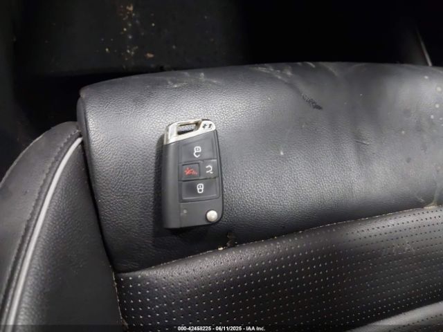 2019 VOLKSWAGEN GOLF R WVWWA7AU0KW217906 Photo 10