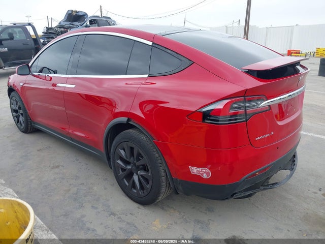 2016 TESLA MODEL X 5YJXCAE29GF017459 Photo 2