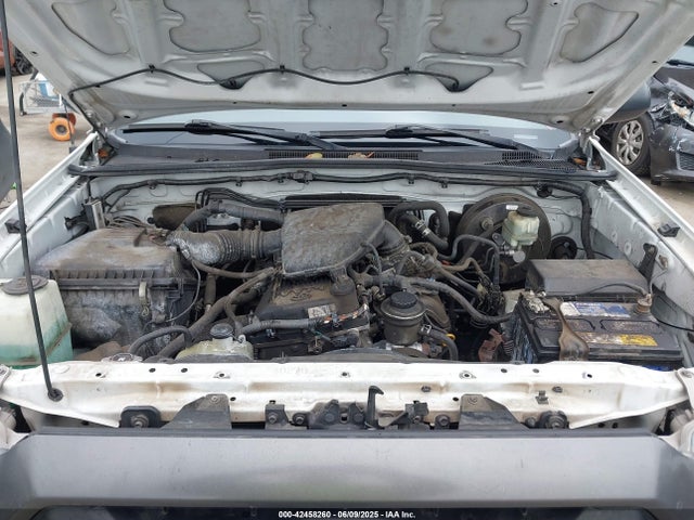 Toyota 2tr-fe 2015 5TFTX4CN6FX047623 Image 10