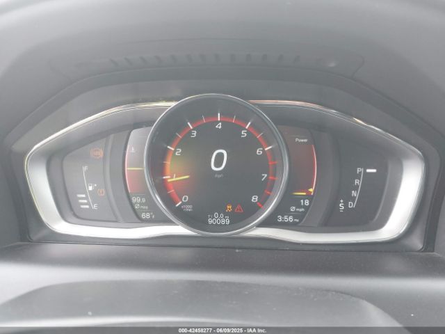 2017 VOLVO XC60 YV440MRR0H2107735 Photo 6