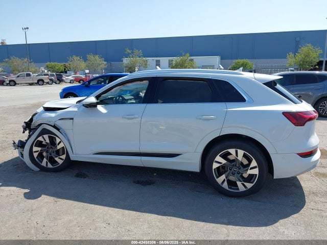 Audi 2021 2021 WA1LAAGE2MB039596 Image 14