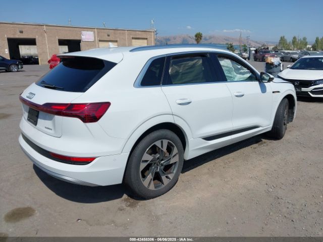 2021 AUDI E-TRON WA1LAAGE2MB039596 Photo 3
