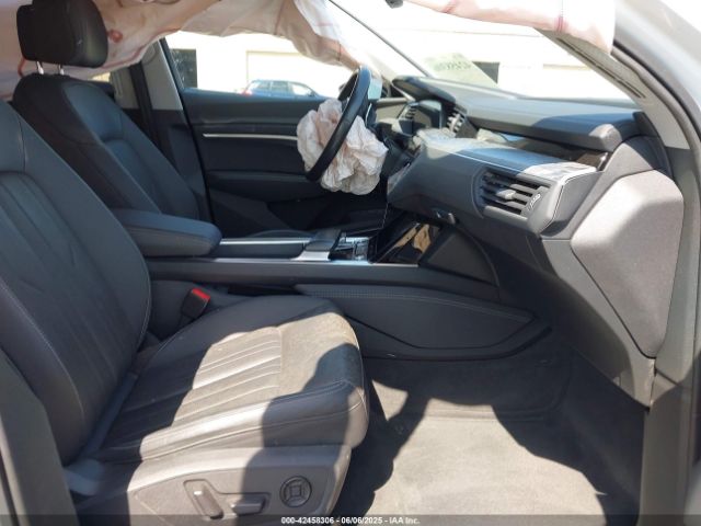 2021 AUDI E-TRON WA1LAAGE2MB039596 Photo 4