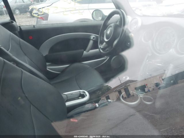 2006 MINI COOPER WMWRF33506TF65502 Photo 4