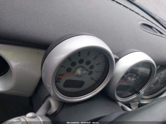 2006 MINI COOPER WMWRF33506TF65502 Photo 6