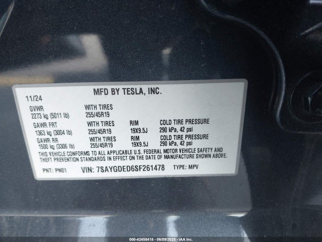 2025 TESLA MODEL Y 7SAYGDED6SF261478 Photo 8