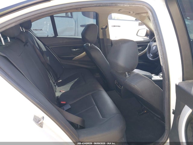 WBA8E1G30HNU16832 BMW 2017