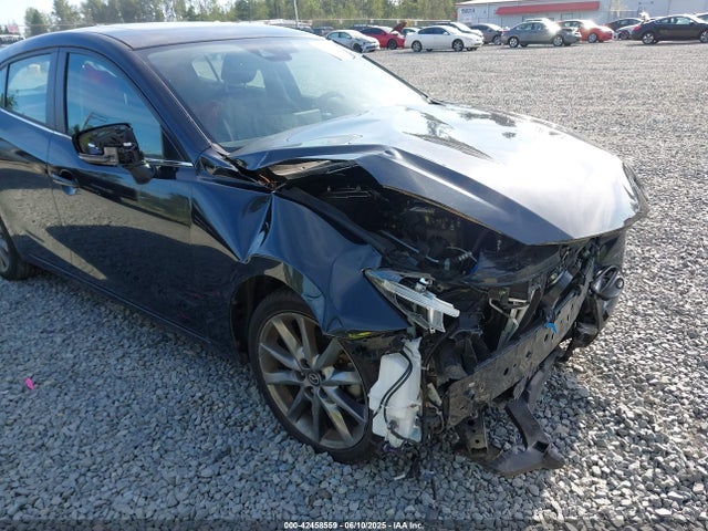 3MZBN1M38JM173555 Mazda py