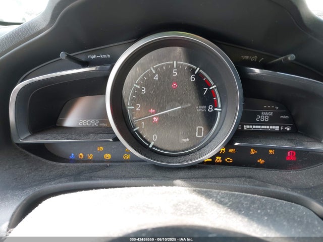 3MZBN1M38JM173555 Mazda py